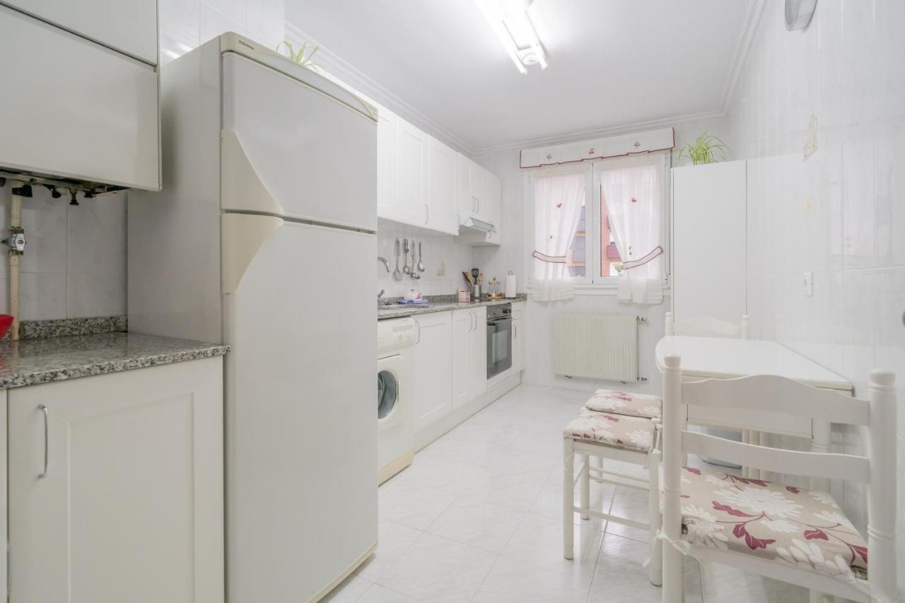 Luminoso Y Acogedor Apartamento Хихон Экстерьер фото
